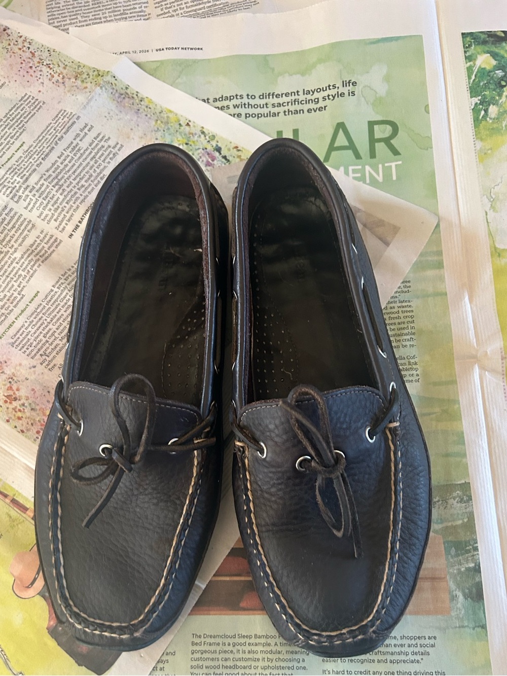 L.L. Bean Boat Shoes Mens Sz 9.5 EE Dark Brown Leather Driving Moccasins Slip-On